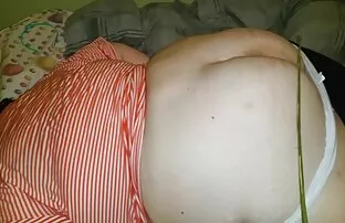 XXX فتاة جميلة ارضاء مجاني سكسي عشيقها