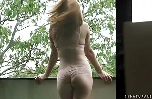 XXX عاهرة ناضجة ليزا آن نيج عراقي مجاني حقا يمارس الجنس مع شاب