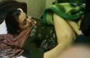 XXX رجل مع الخام موقع سكسي عربي مجاني الشد المؤلف