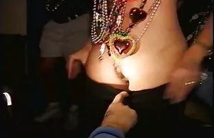 XXX كيري لويز كابري كافالي اطلاق النار على رجل لمدة سنتين نيج عراقي مجاني